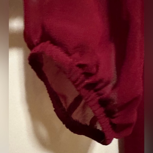 High Low Hem Blouse - Made in Canada - Like New - Picture 6 of 8